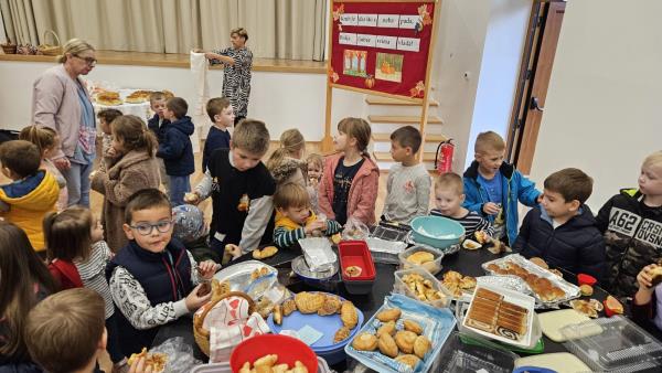 foto/IMG-13e425e134e8fe430bfdc095377121c4-V