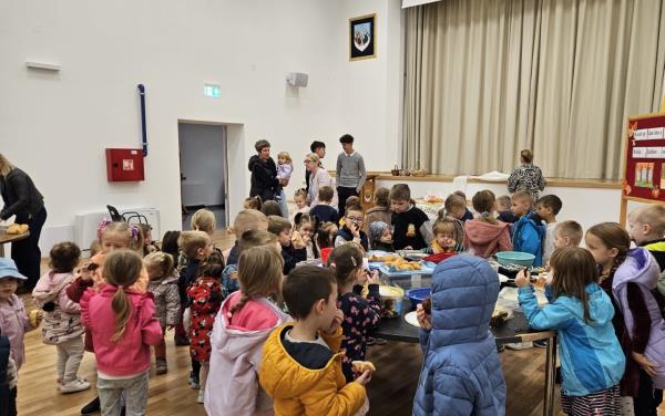 foto/IMG-1b882632b1e20da70178dd999c987e1a-V