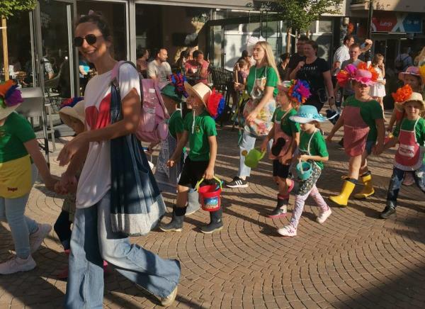 foto/IMG-352251682ed645e0246f4b731e18c499-V