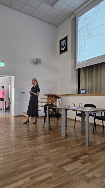 foto/IMG-47dc153116a122c272d4f67922e53bc2-V