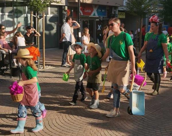 foto/IMG-6eec290e766047fa1ab255dbffd693b3-V