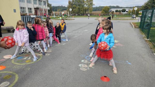 foto/IMG-714f147ace582ea00a3c2821fb1c1eee-V