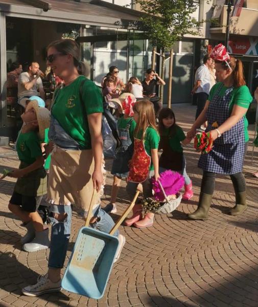 foto/IMG-7c669afc4f0a3618c79ce1964fab8b09-V