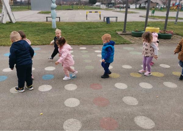 foto/IMG-b90bb34a7ffb8c5f21bf33992faae6ef-V