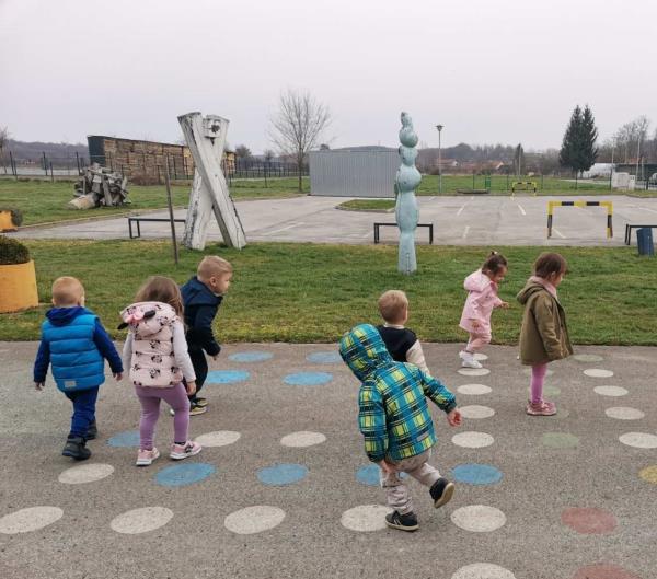 foto/IMG-bd5072bd3cf6d2f055268157ff039d04-V