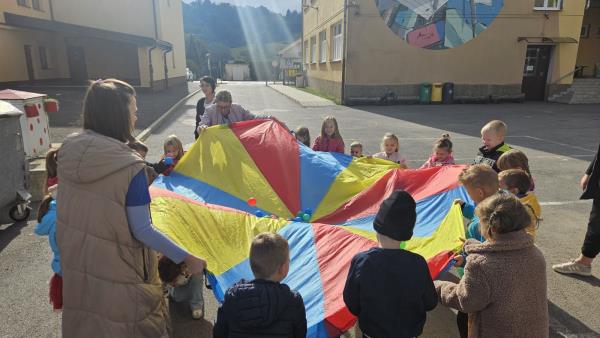 foto/IMG-f9806b955e934112cd12f39b1df41065-V